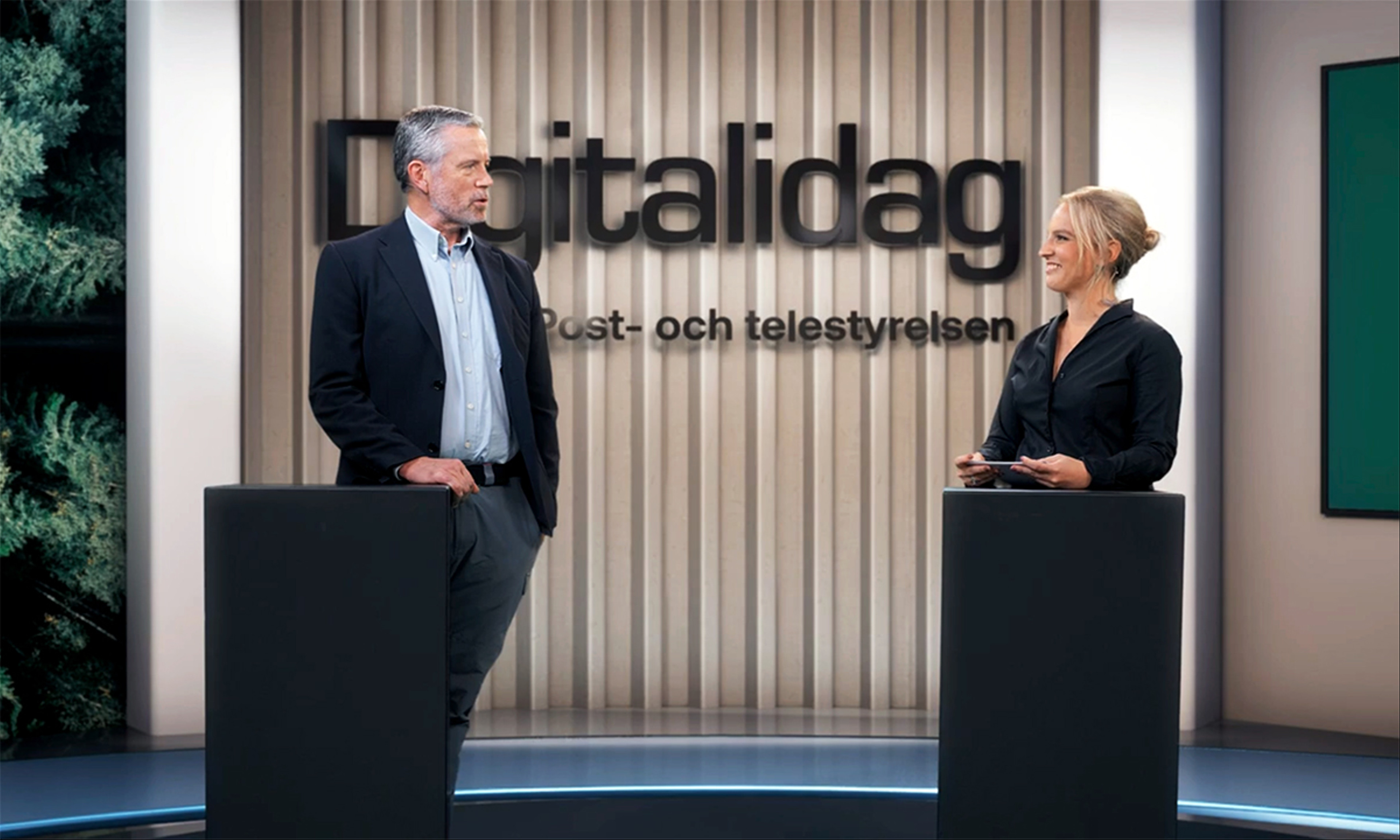 Dan Sjöblom, Ordförande för Digitalidag & generaldirektör Post-och telestyrelsen (PTS) intervjuas av Lina Cronquist under Digitalidags kickoff 17 oktober 2024